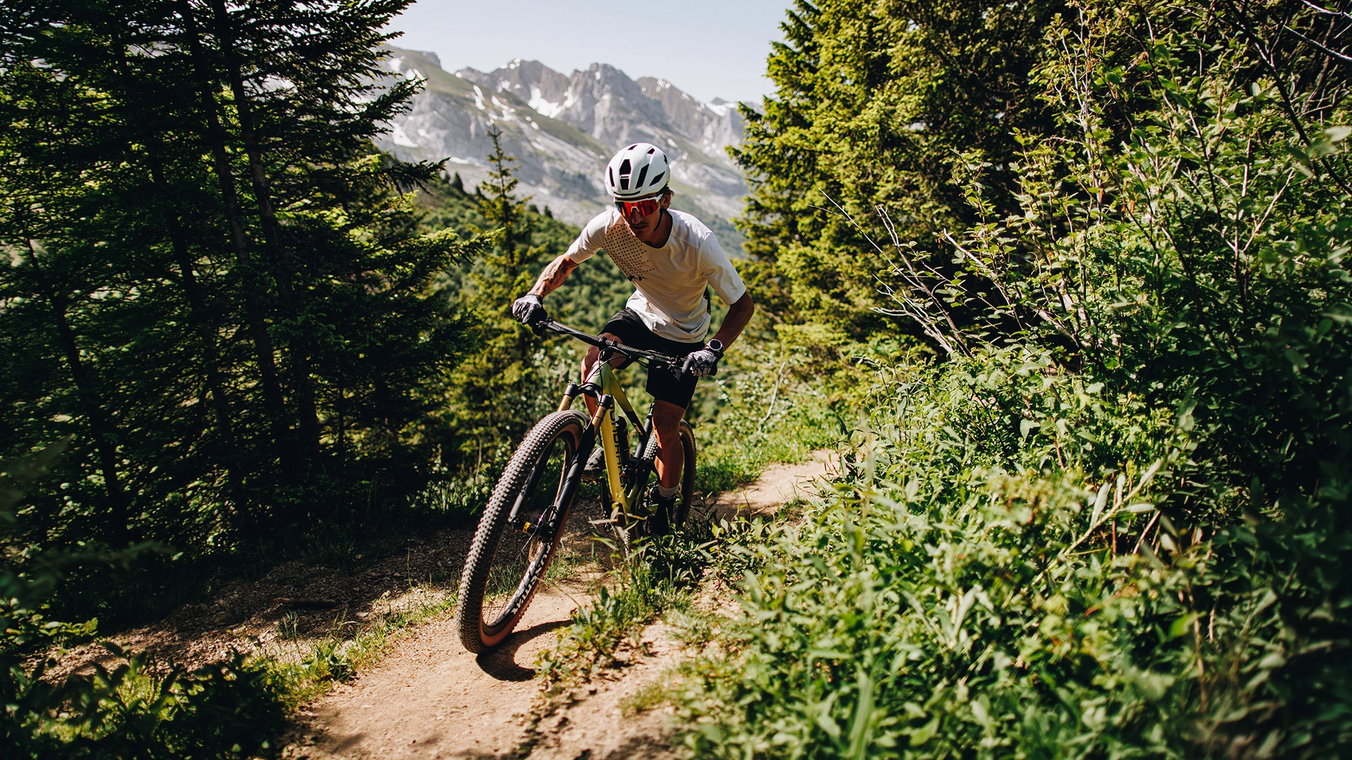Grassroots Racing, Trail Communities, and the Mountain Bike Wheel Upgrades That Keep Riders Rolling