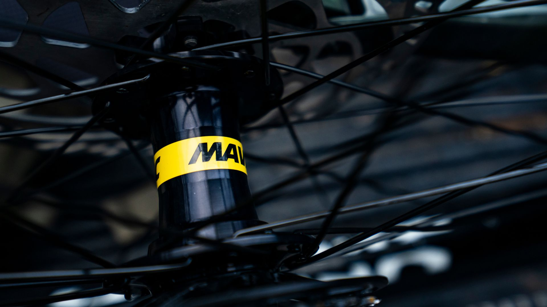 妥協のない堅牢性 - Mavic