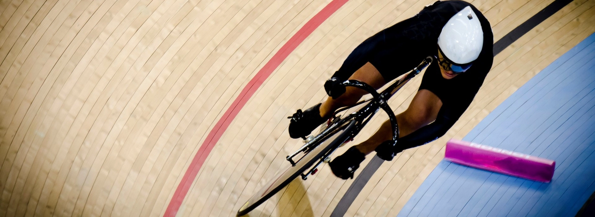 Ruote da pista Mavic: velocità e aerodinamica Ruote da pista Mavic: velocità e aerodinamica