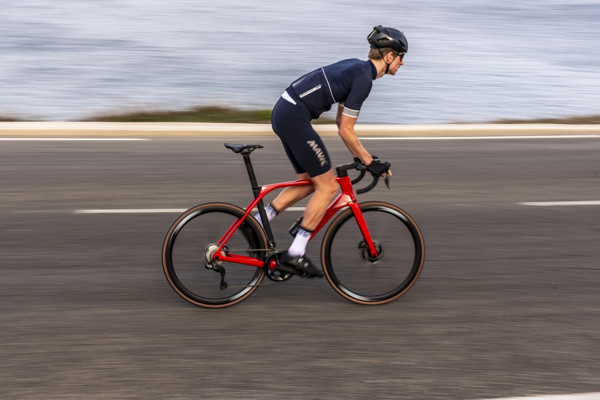 3bikes.fr - Cosmic S 42 - "La performance carbone à prix imbattable"