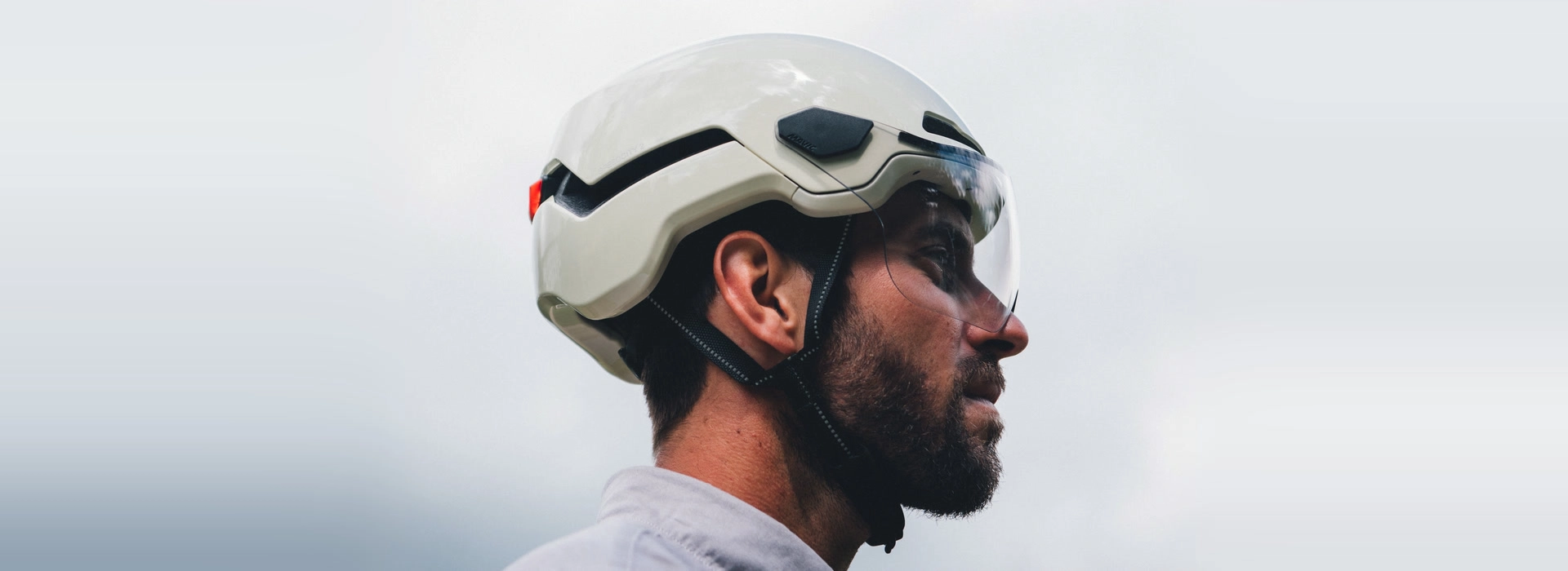 シティバイク＆電動アシストバイク用ヘルメット | 可視性、バイザー
