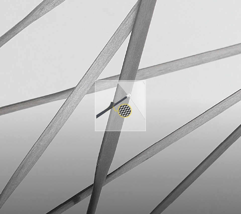 Detail of a Mavic full-carbon aero spoke