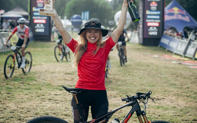 Katharina Sadnik - KTM Factory Mtb Team en tête du XCC 23 des UCI Mountain Bike World Series avec ses Crossmax SL Ultimate Katharina Sadnik - KTM Factory Mtb Team en tête du XCC 23 des UCI Mountain Bike World Series avec ses Crossmax SL Ultimate