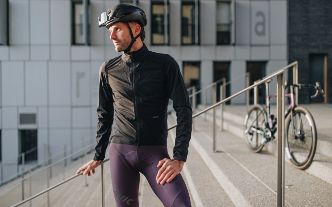 Tenue vélo de route hiver : comment s'habiller pour le froid