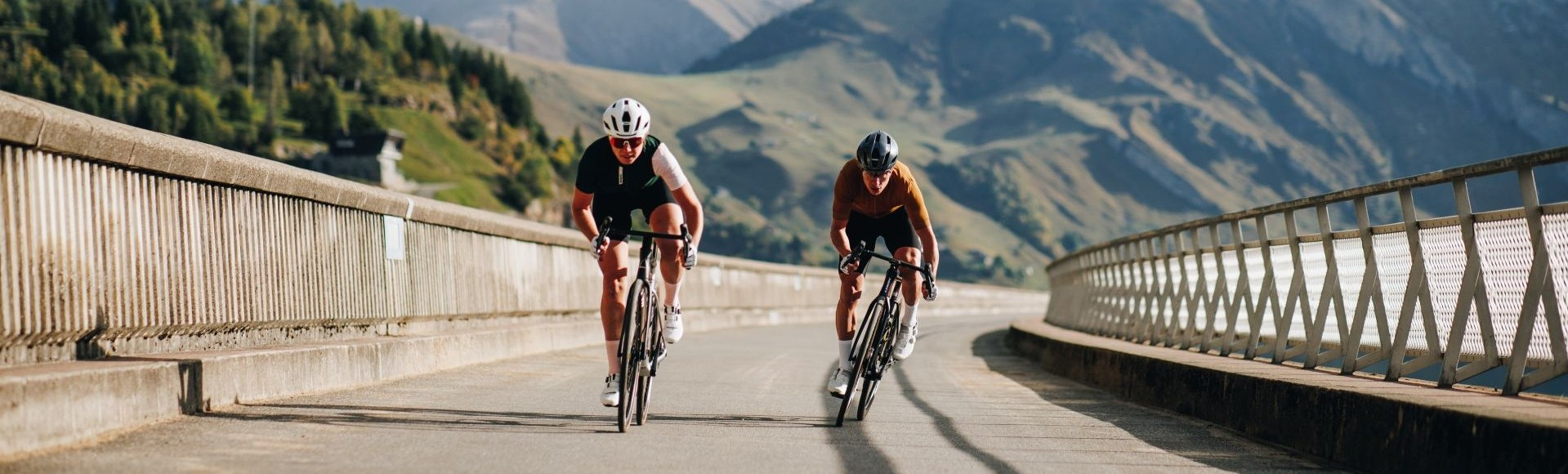 IHRE OUTFITS FÜR SCHÖNE TAGE