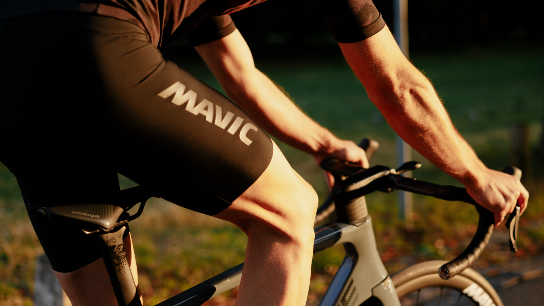 Pantaloncini da ciclismo da uomo-Comfort e prestazioni per lunghe giornate in sella 