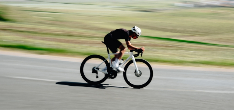 Profil Aero Wide Rim : stabilité même avec un vent de travers