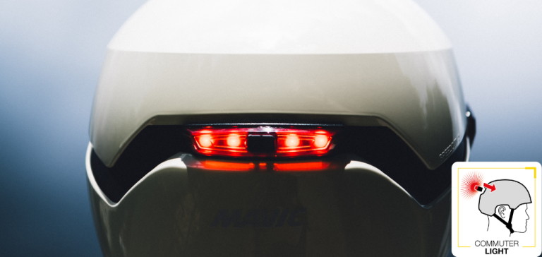 Open and close your helmet effortlessly with Fidlock.