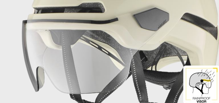 CommuterLight makes your everyday commuting safer.