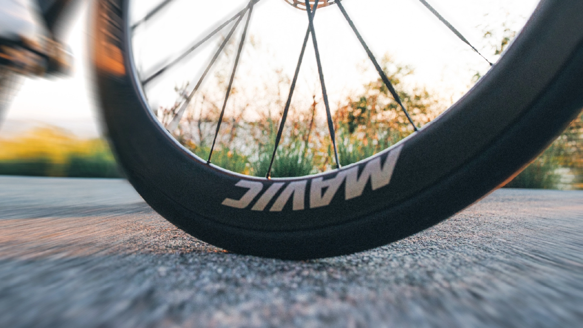 万能エアロホイール - Mavic